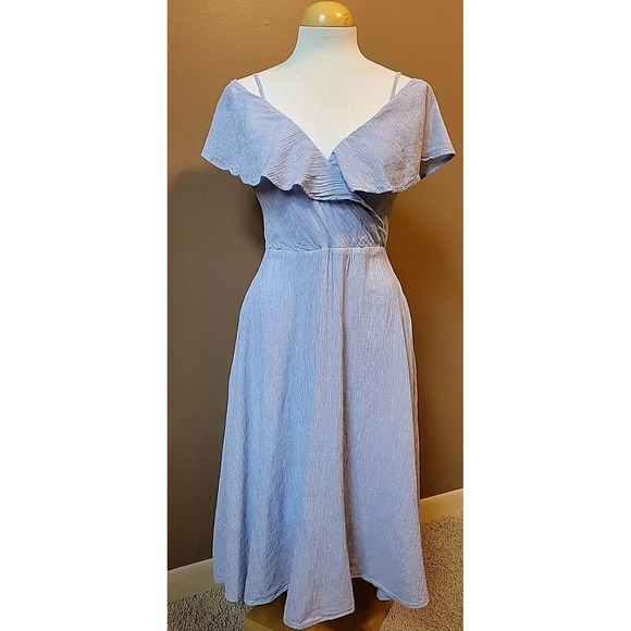 Lulus | Size L | Off the Shoulder Blue & White Striped Flowy Woven Dress Lined - Picture 4 of 15